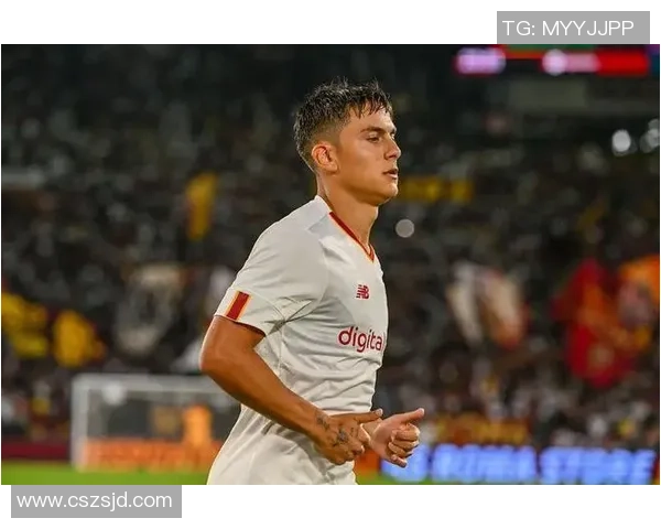 卡罗马迪巴拉亲笔签名足球卡拍卖引发热议 球迷争相收藏