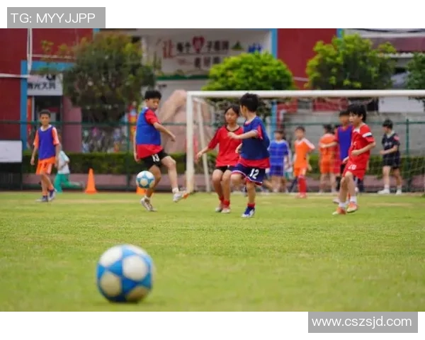 未来之星：盘点足球界最具潜力的年轻小将及其崭露头角的表现