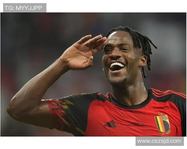 比利时足球队明星球员梅尔滕斯与德布劳内引领黄金一代冲击世界杯荣耀